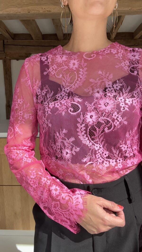 Top dentelle Fushia – Image 3