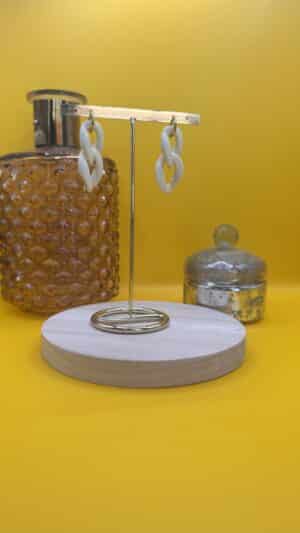 Boucles d&rsquo;oreilles maille beige